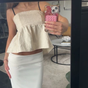 Beige linnetopp🤍🥂 - Supersöt beige linnetopp ifrån MQ🤍🥂