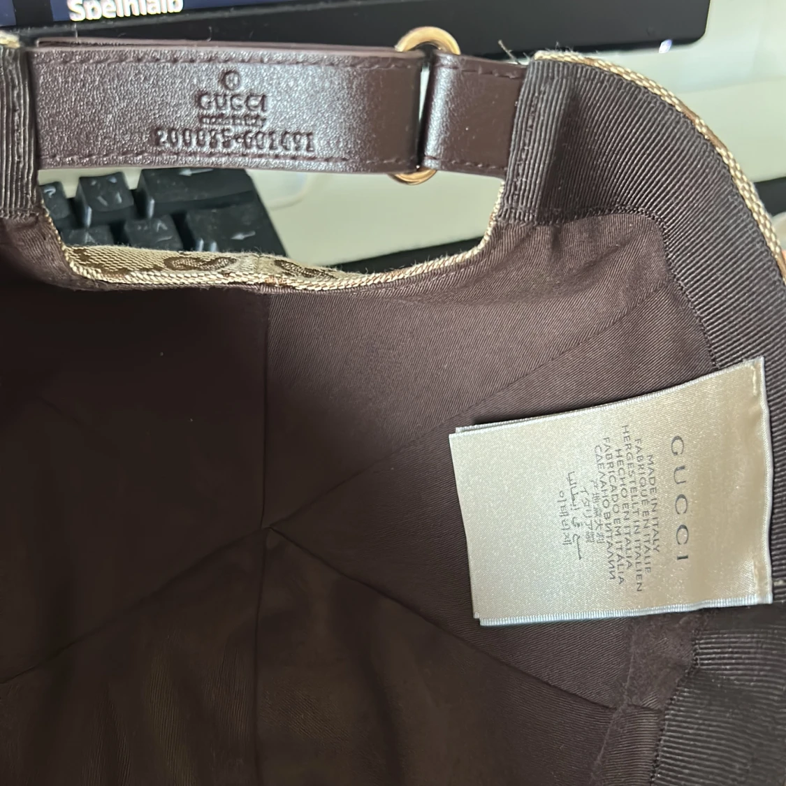 Gucci keps med GG-mönster och grön-röd rand - 4