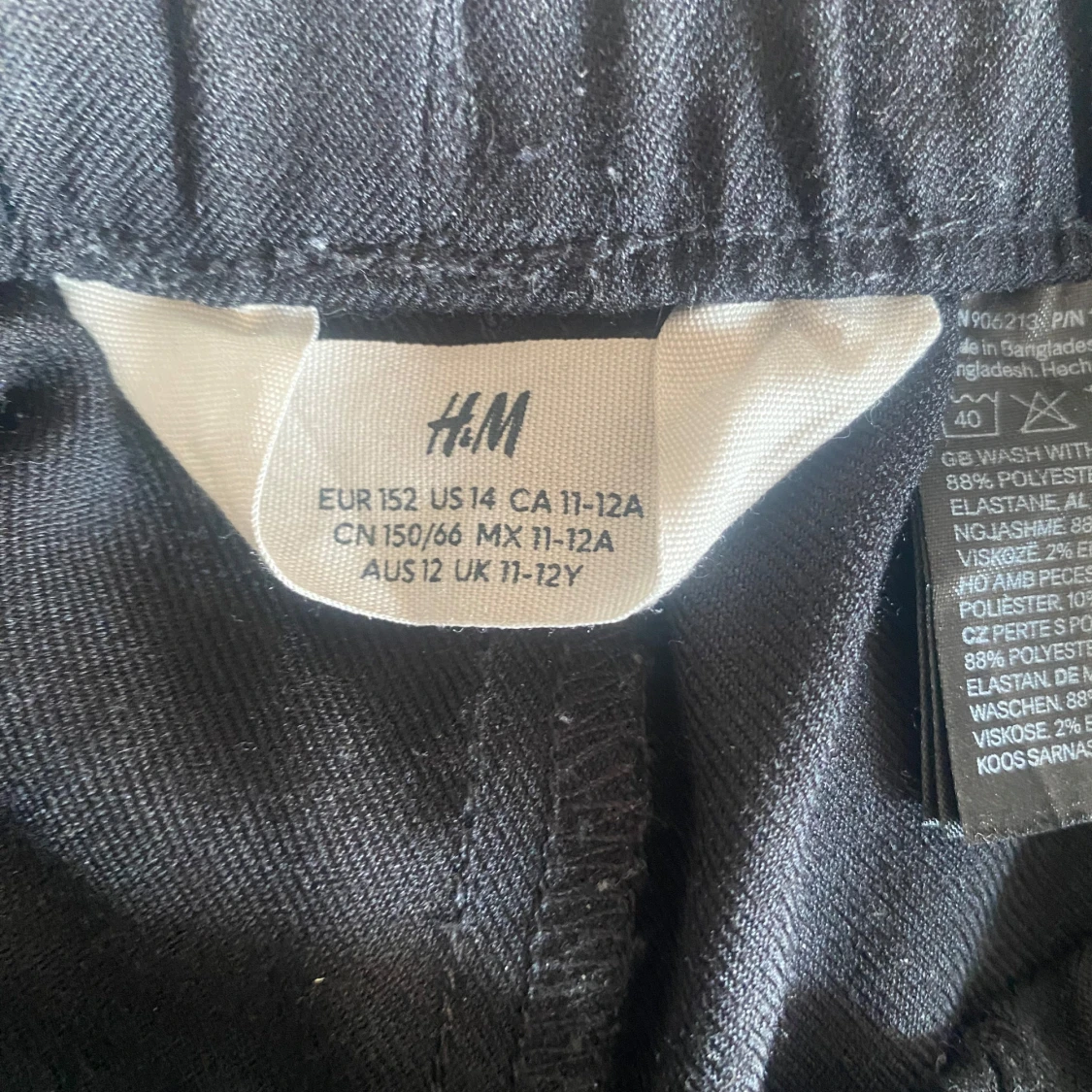 Svarta byxor från H&M - 2