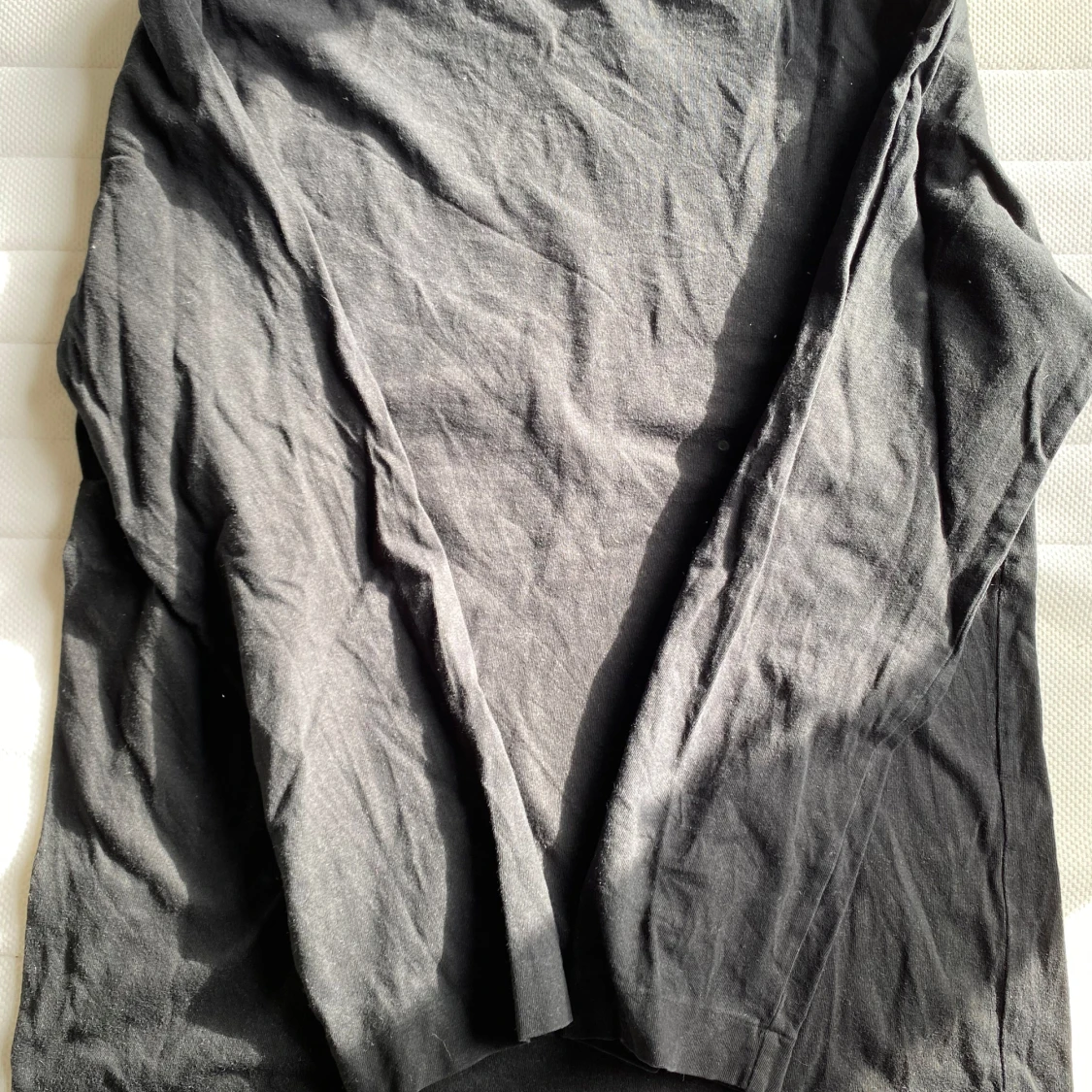 Svart långärmad tröja från Comme des Garçons - 1