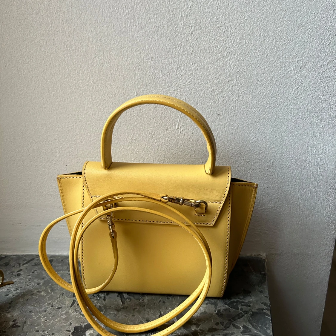 Gul handväska från ATP - 2
