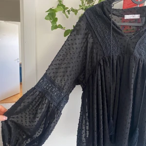 Svart blus - Sååå fin blus