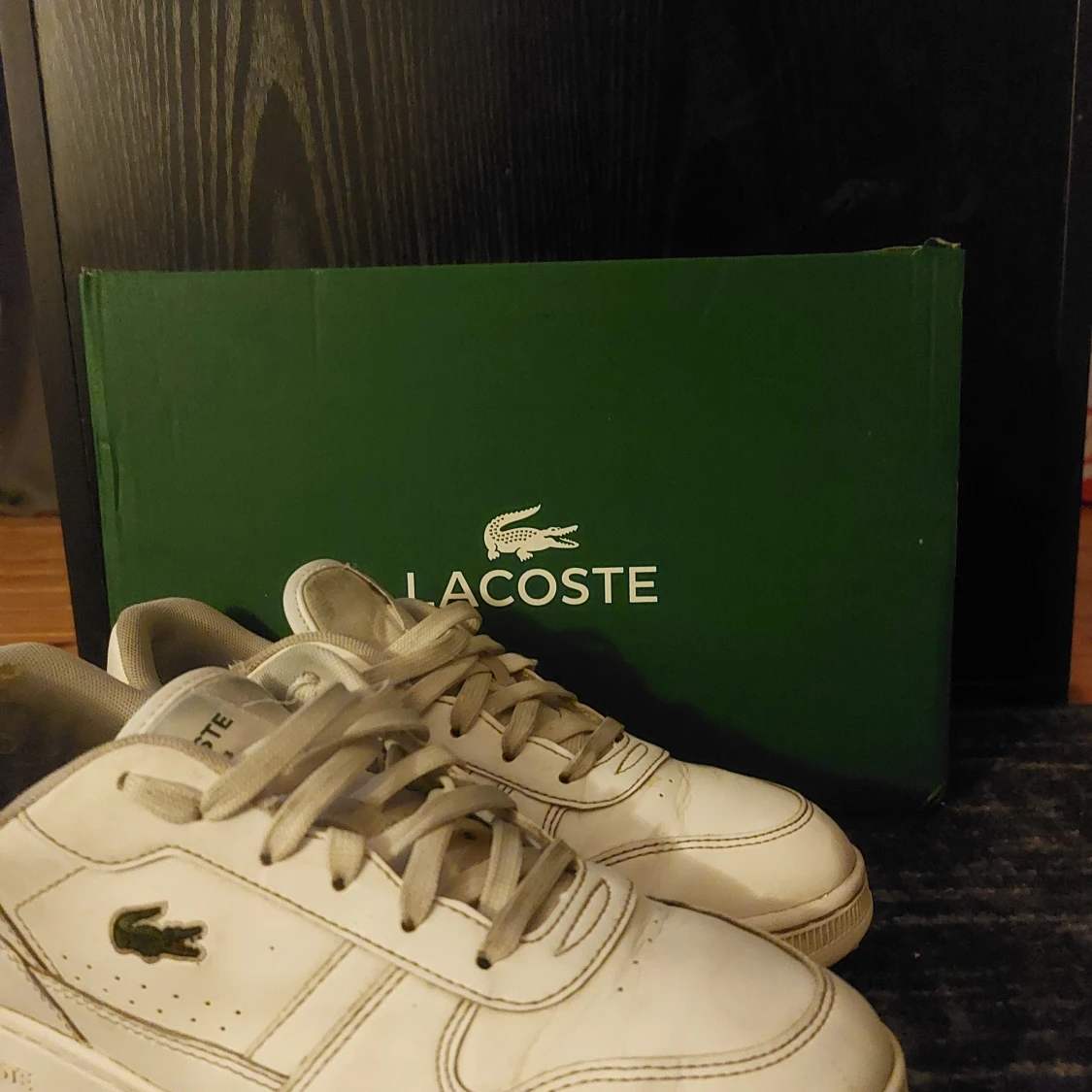Vita sneakers från LacosteVita sneakers från Lacoste - 1