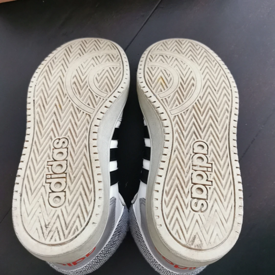 Vita adidas skor höga - 4