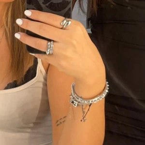 Armband  - Armband från Edblad i stl S, köptes för 599kr❤️