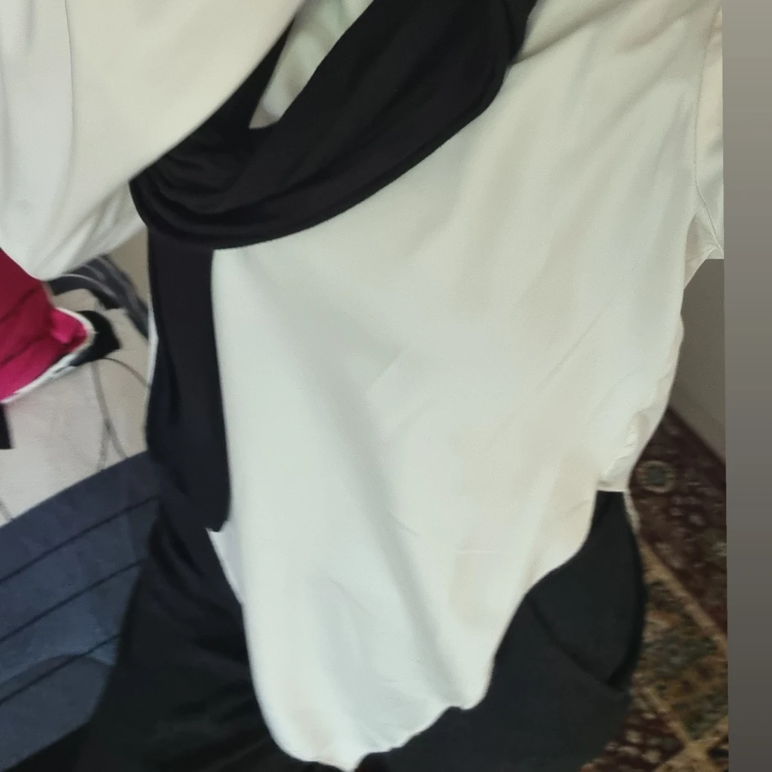 Vit långärmad blus