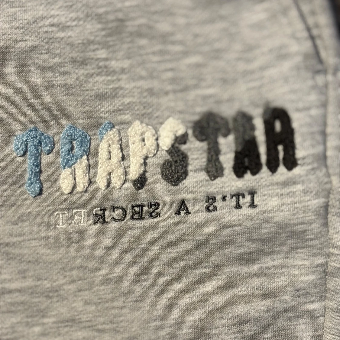 Grå mjukisbyxor från Trapstar - 2