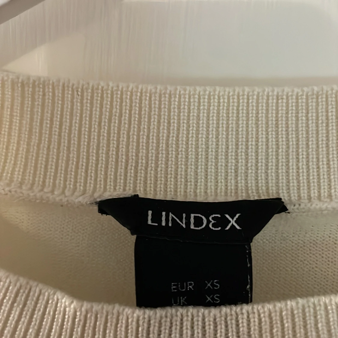 Stickad t shirt  - 1