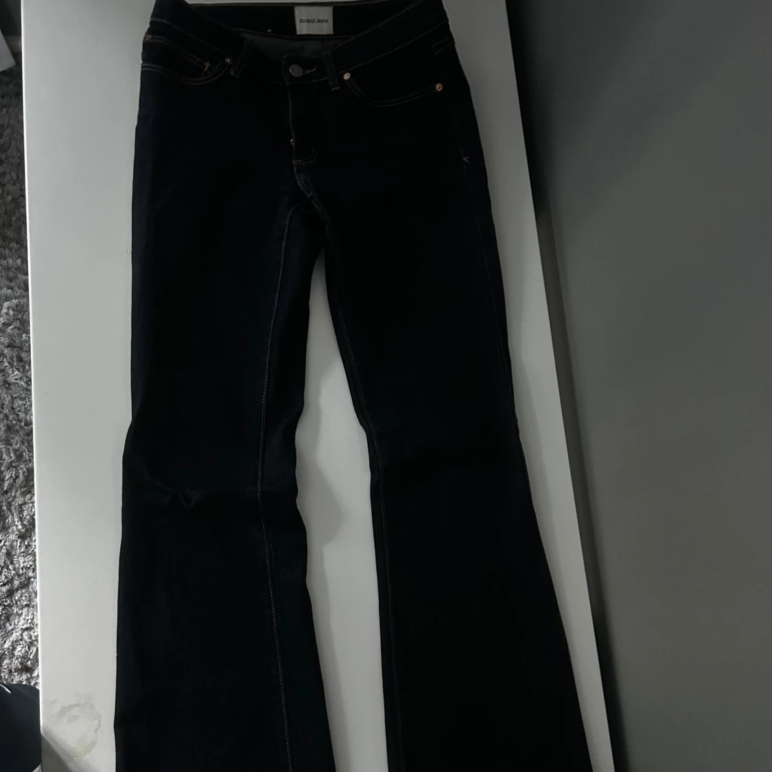 ”99 lowrise” jeans ifrån Abrand - 1