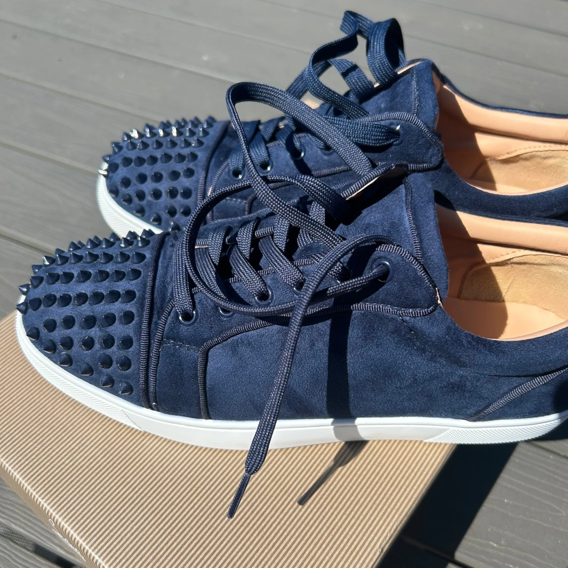 Mörkblå Christian Louboutin sneakers - 1