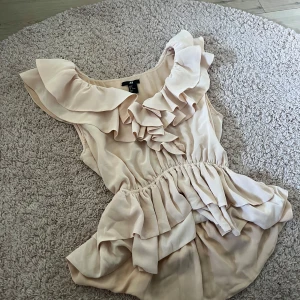 volangblus från H&M - Rosa volangblus Hm🩷