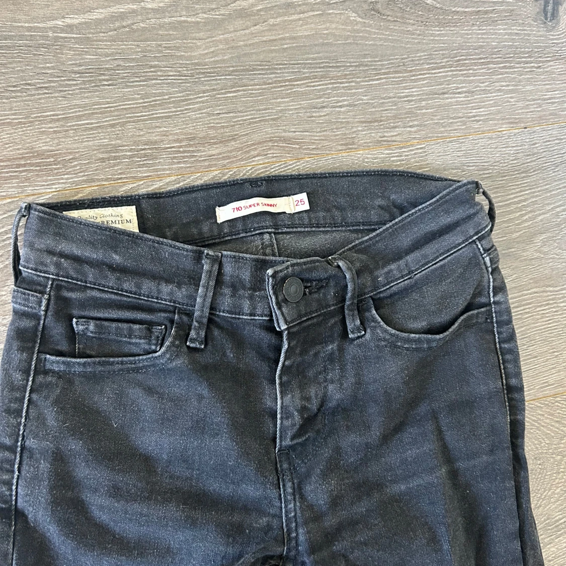 Levi's 710 Super Skinny svarta jeans - 1