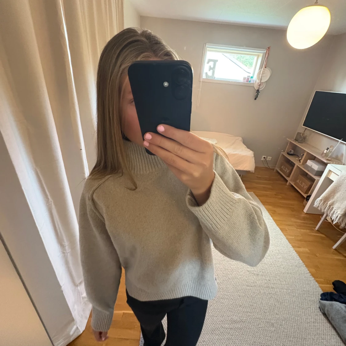 Beige stickad polotröja från H&M