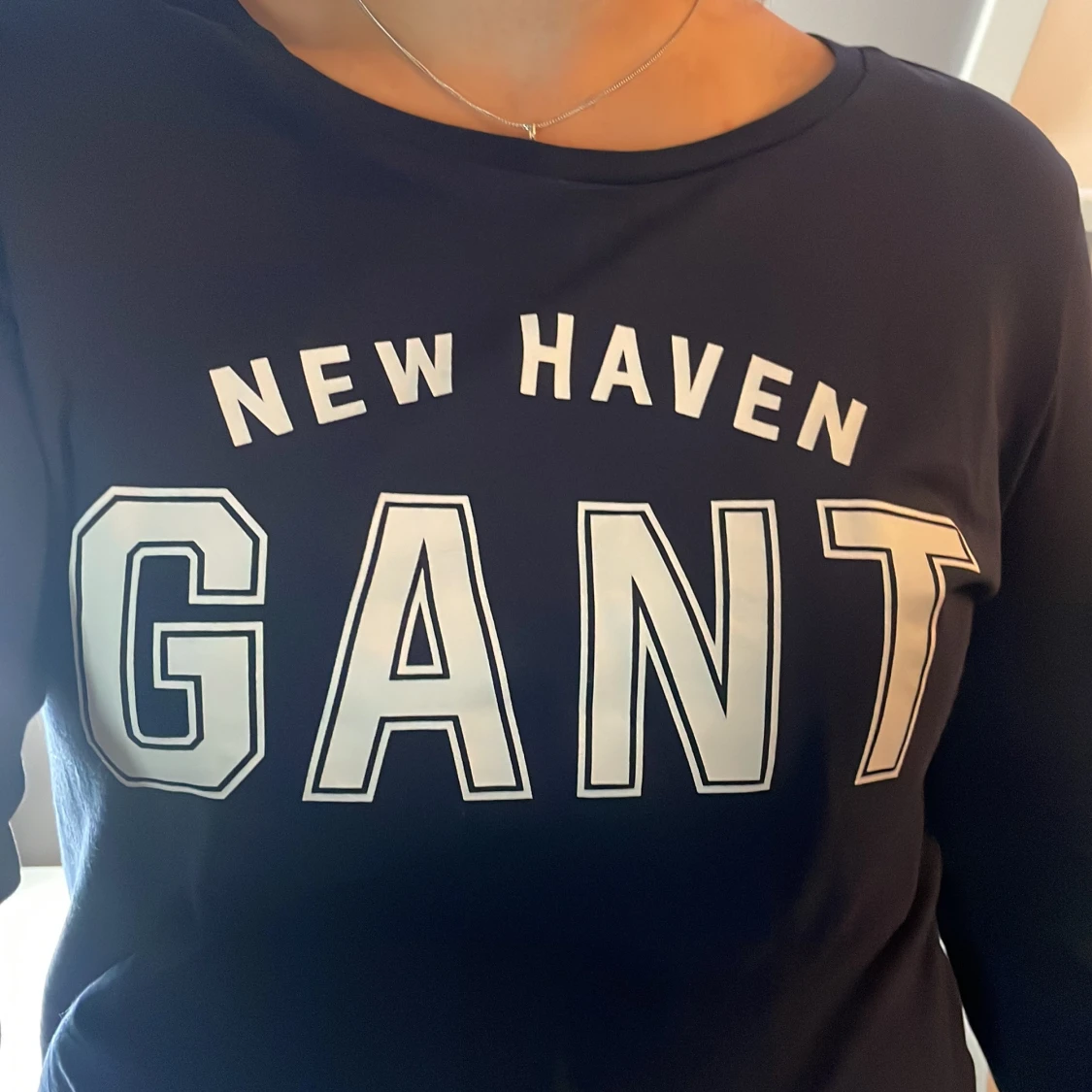 Mörkblå långärmad GANT tröja XXL - 2