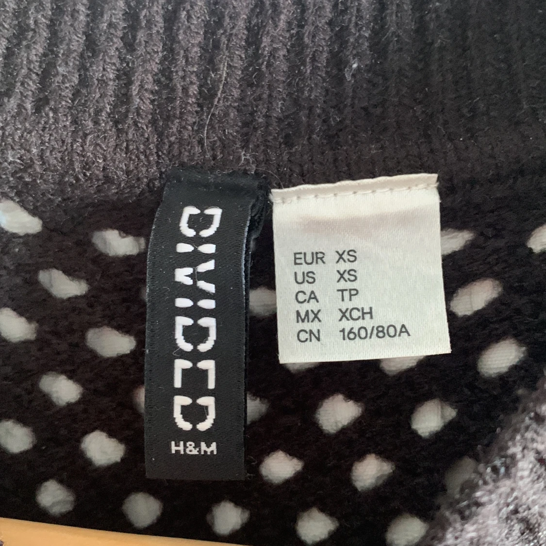 Svart stickad croppad topp H&M Divided - 3