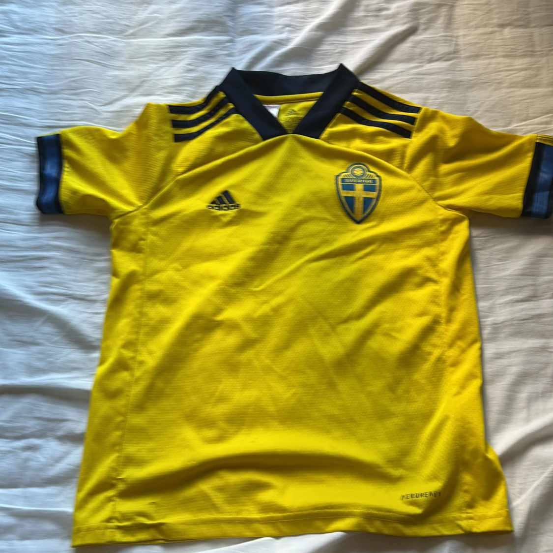 Svenska landslagströja Adidas gul