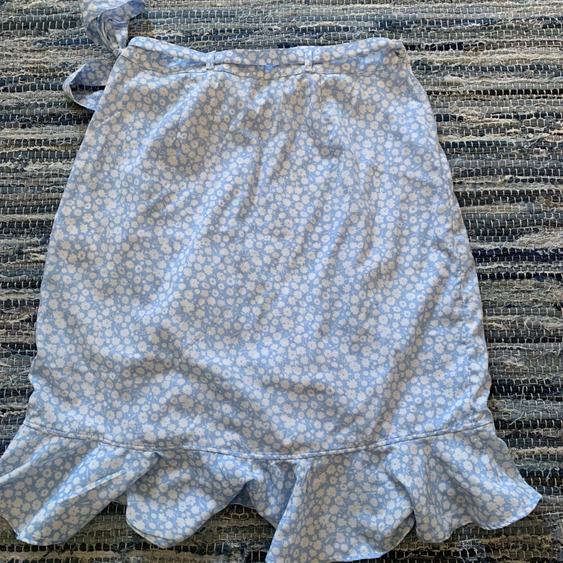 Blommig omlottkjol från Vero Moda - 1