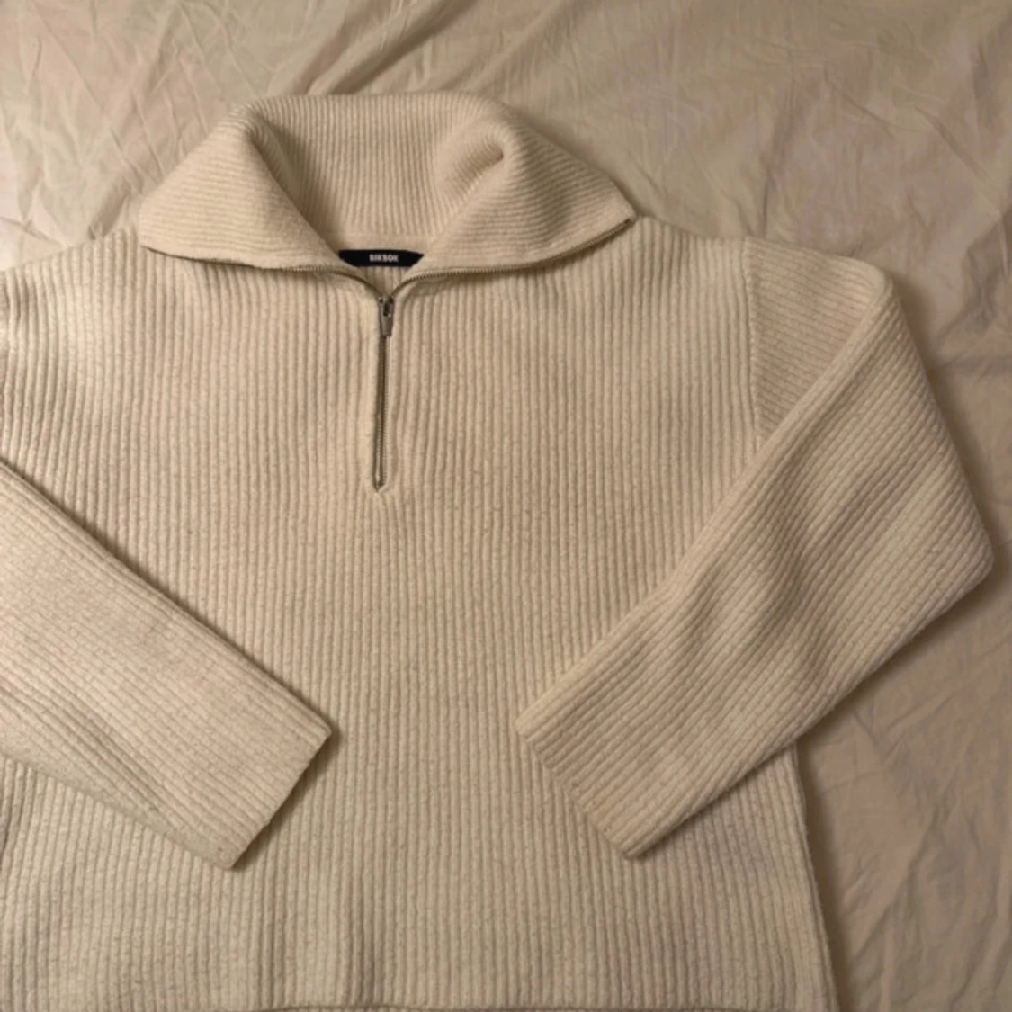 Vit ribbad half zip tröja BikBok