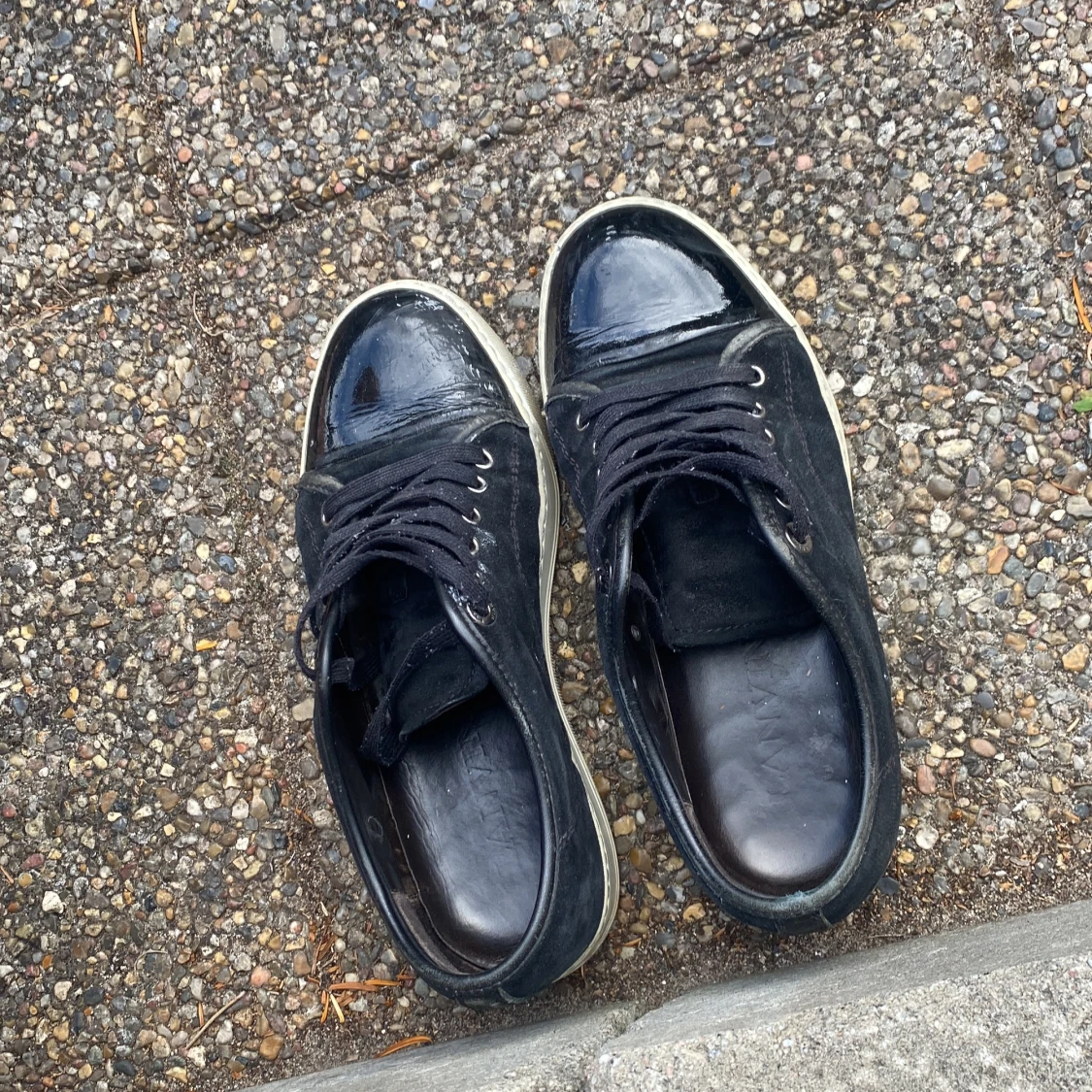 Svarta sneakers från Lanvin med lackad tå - 1