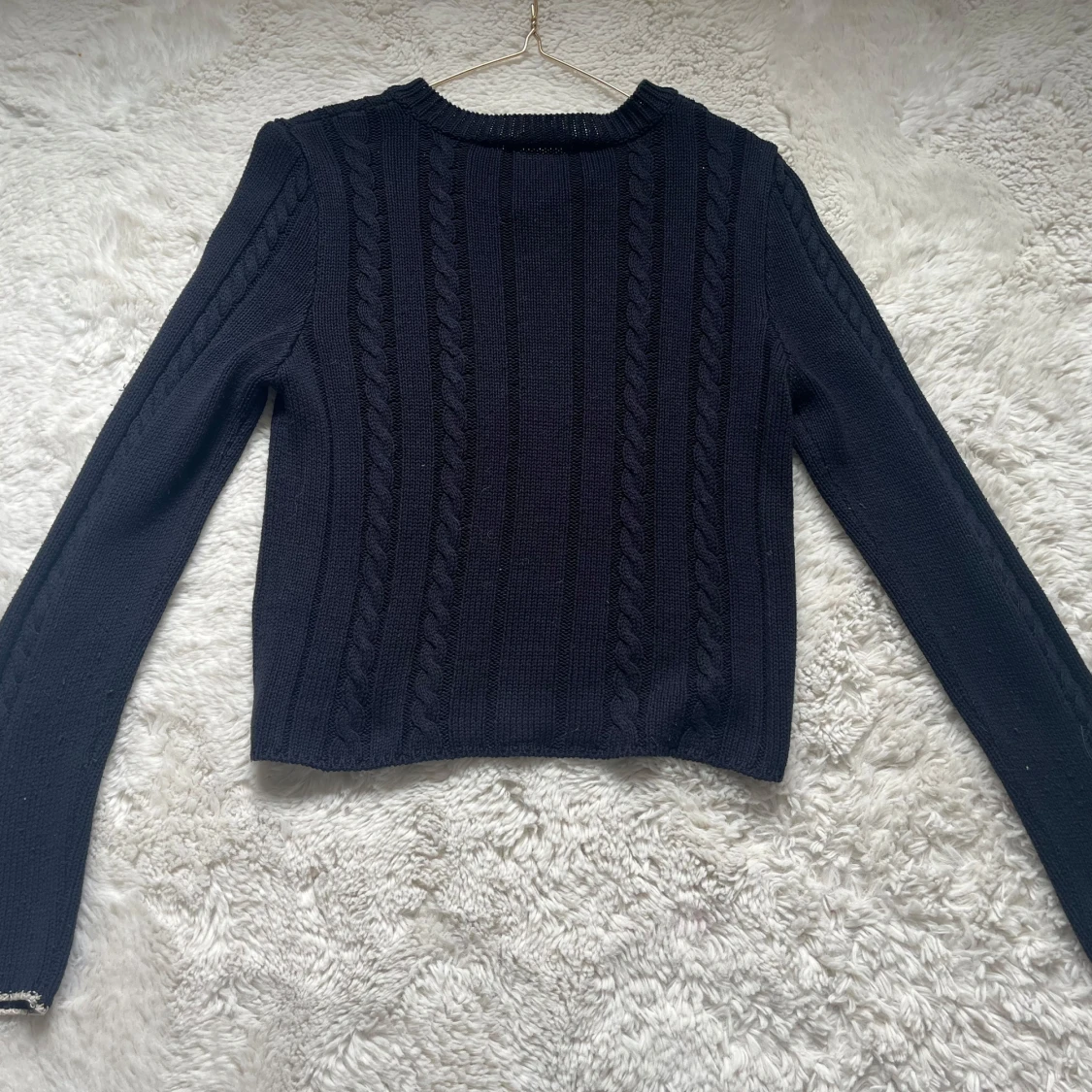 Mörkblå  kabelstickad tröja från Zara - 1