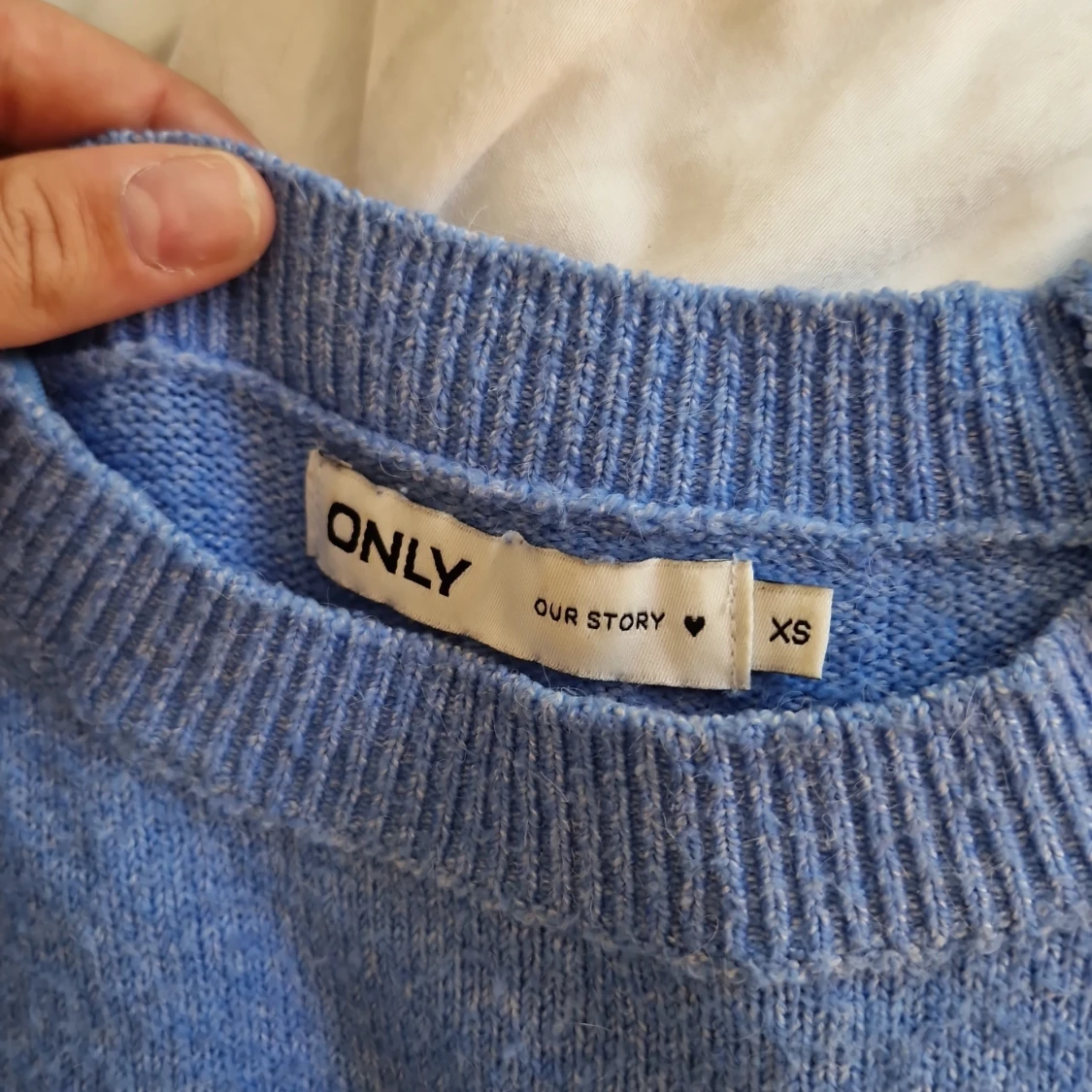 Blå stickad tröja från ONLY - 1