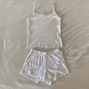 Pointelle mönster hjärta pjs  - Såld