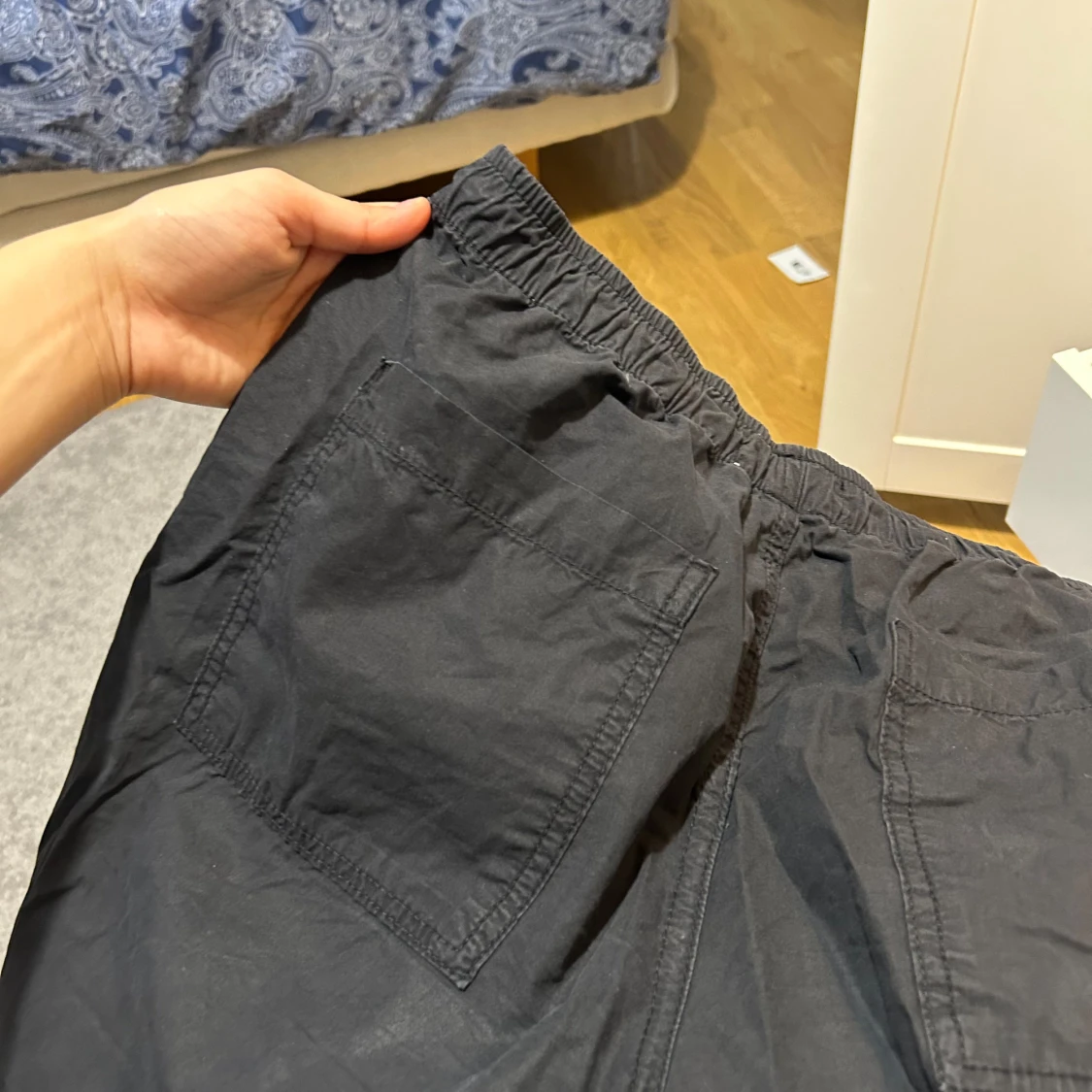 Svarta byxor med snörning från Zara - 3