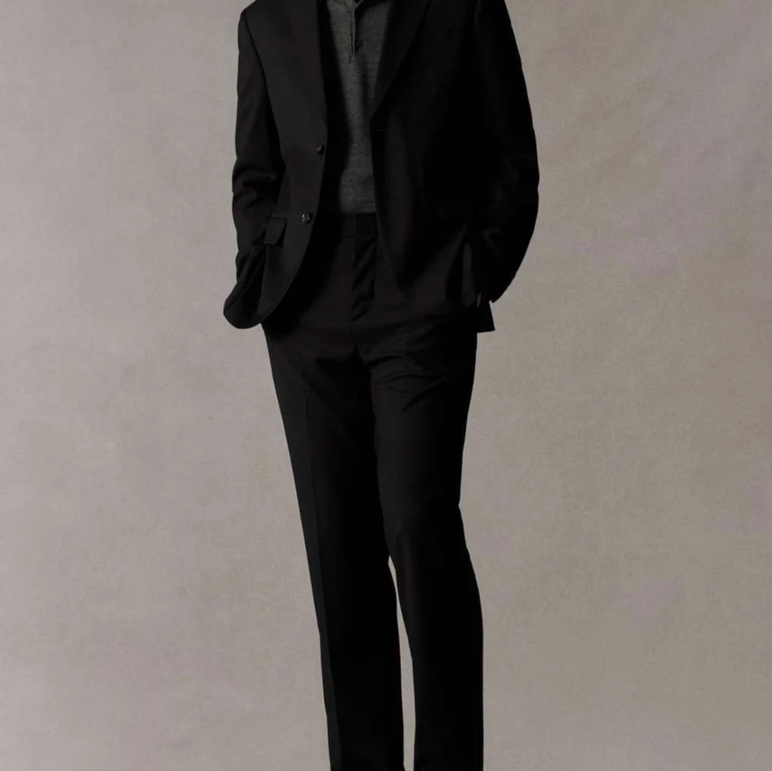 Svarta kostymbyxor från H&M - 4