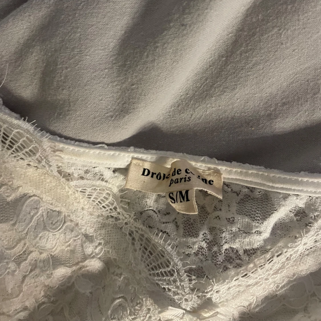 Vit spetslinne från Missäy - 1