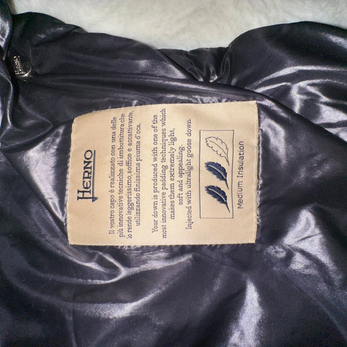 Svart dunjacka från Herno - 3