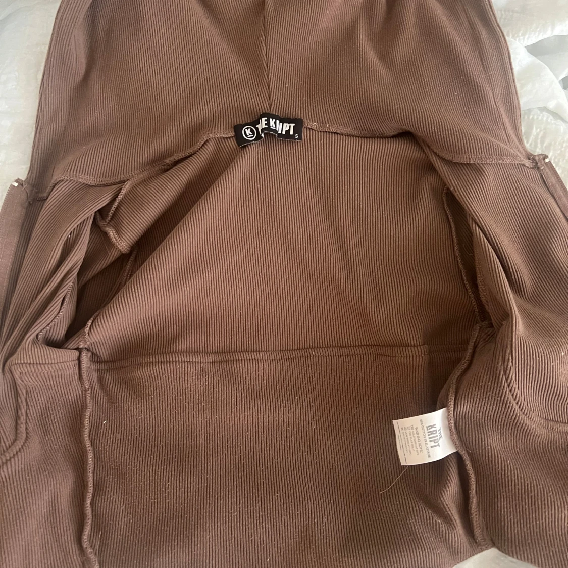 Brun ribbad zip up från THE KRIPT - 3