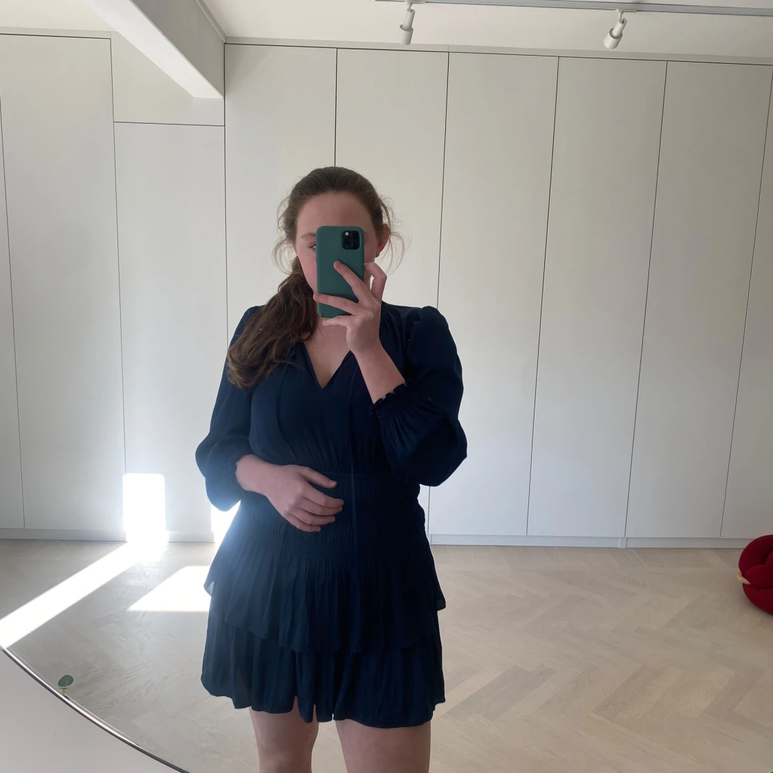 Mörkblå klänning från Maje - 2