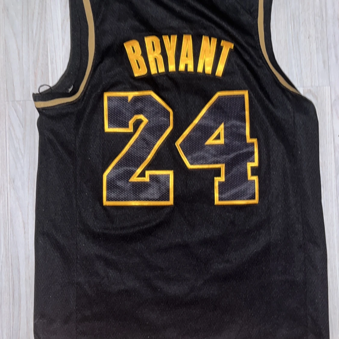 Kobe Bryant Lakers Jersey #2; - 1