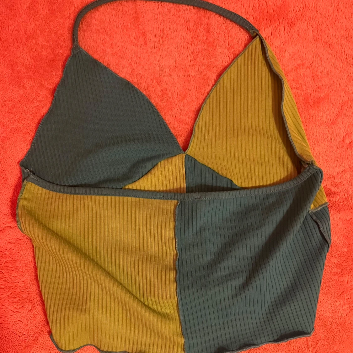 halter-neck topp i grönt och blått  - 1