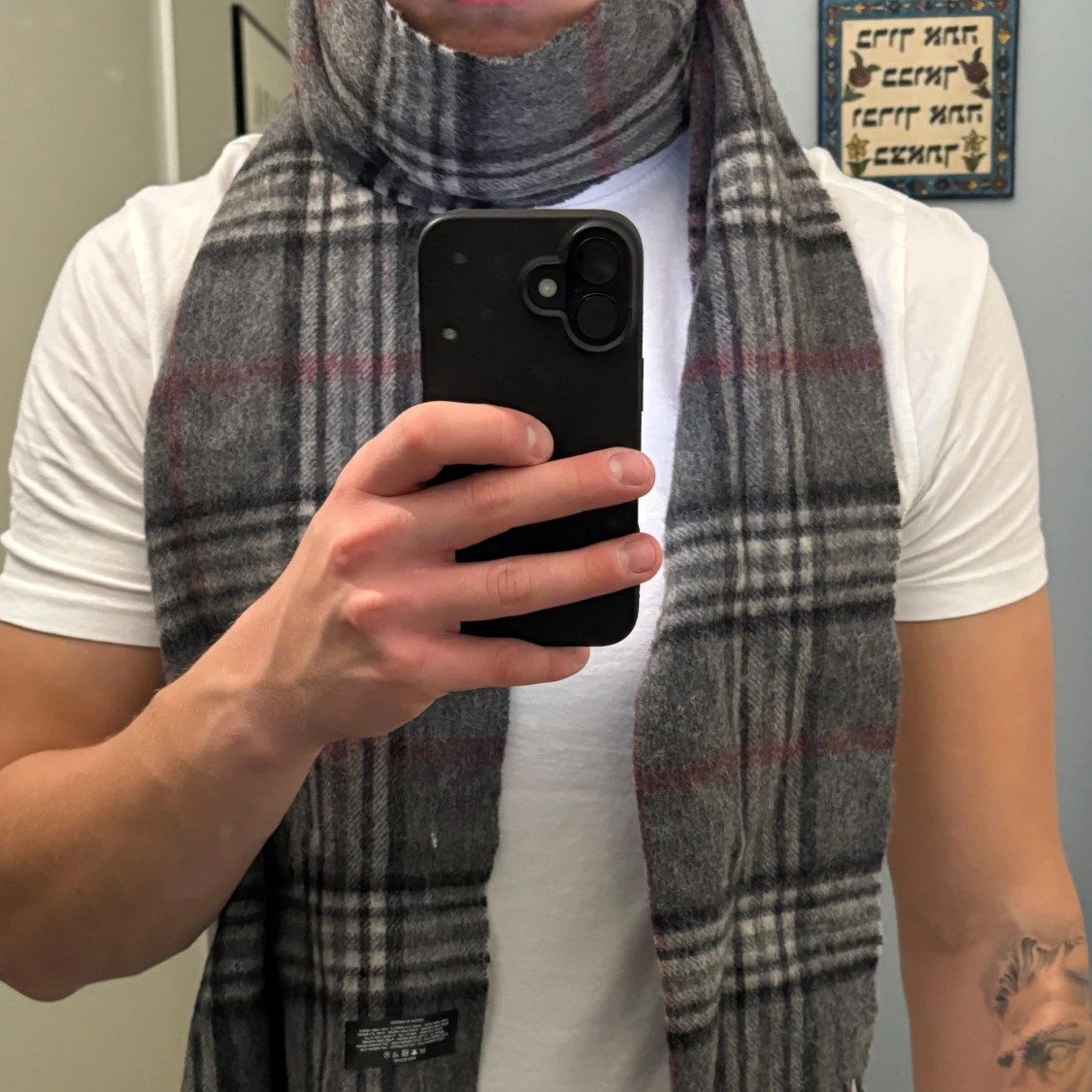 Rutig grå halsduk från Amanda Christensen - 1