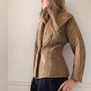 Kappa  - Beige kappa - M Frakt tillkommer! 