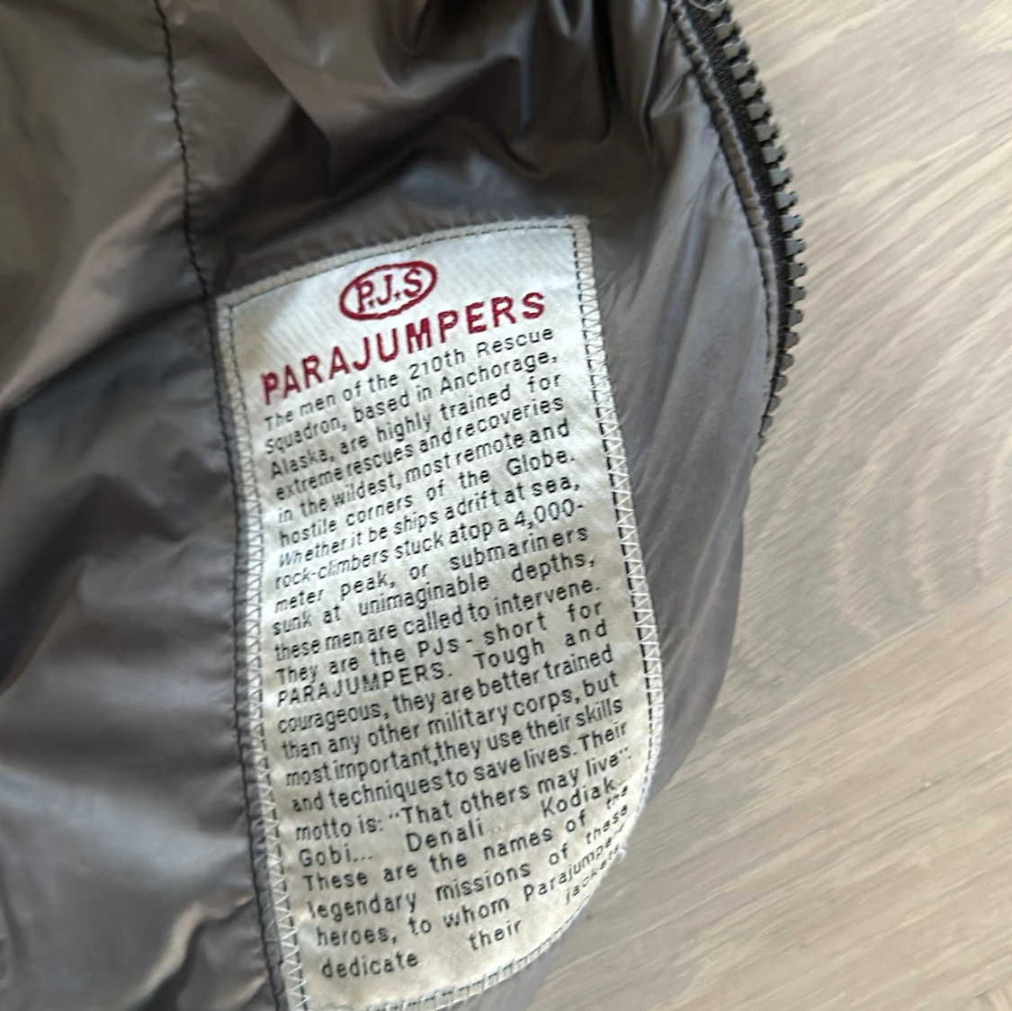 En parajumper jacka i väldigt bra skick - 92