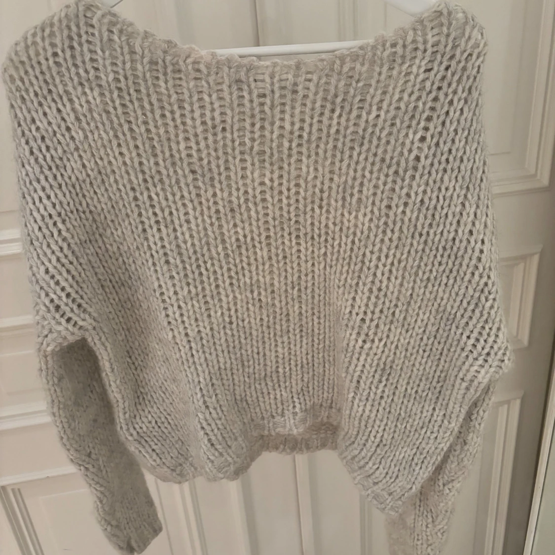 Beige stickad tröja från Zara