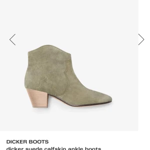 Isabel marant skor  - Säljer dessa äkta Isabel marant skorna i modellen ”Dicker suede ankle boots”, så snygga till hösten! En aning slitna men fortfarande väldigt bra skick. Nypris: ca 4500. Skriv vid frågor, annars är det först till kvarn!🐆