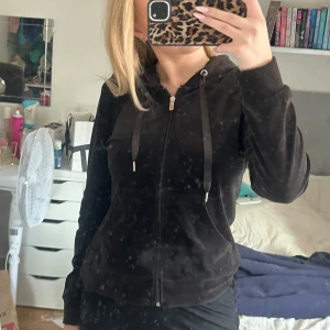 söt kofta - Säljer denna så den inte kommer till användning längre!💕