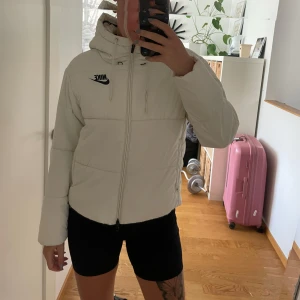 Nike jacka - Bra skick
