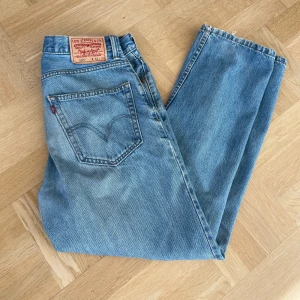 Levi’s 550 Relaxed Fit - Vintage Levi’s 550 jeans med Relaxed Fit. Snygga jeans med bra passform  Skriv för fler bilder eller frågor😎