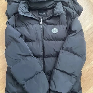 Trapstar jacka - storlek M