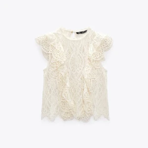 Zara topp - Världens finaste zara topp som är så eftertraktad och inte säljs längre! Super fint skick!!❣️