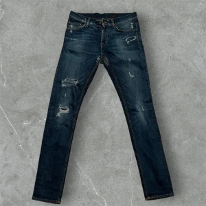 Tiger of Sweden jeans - Tiger of Sweden jeans | skick 6/10 (lagning i skrevet) | Färg: marinblå | Mitt pris: 600