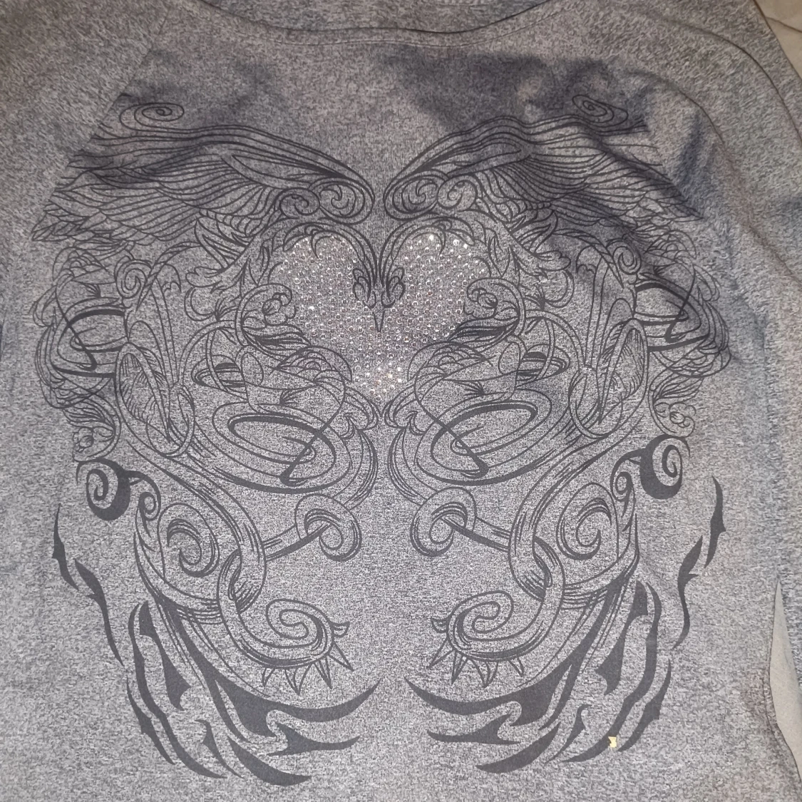 Grå långärmad tröja med tryck - 91