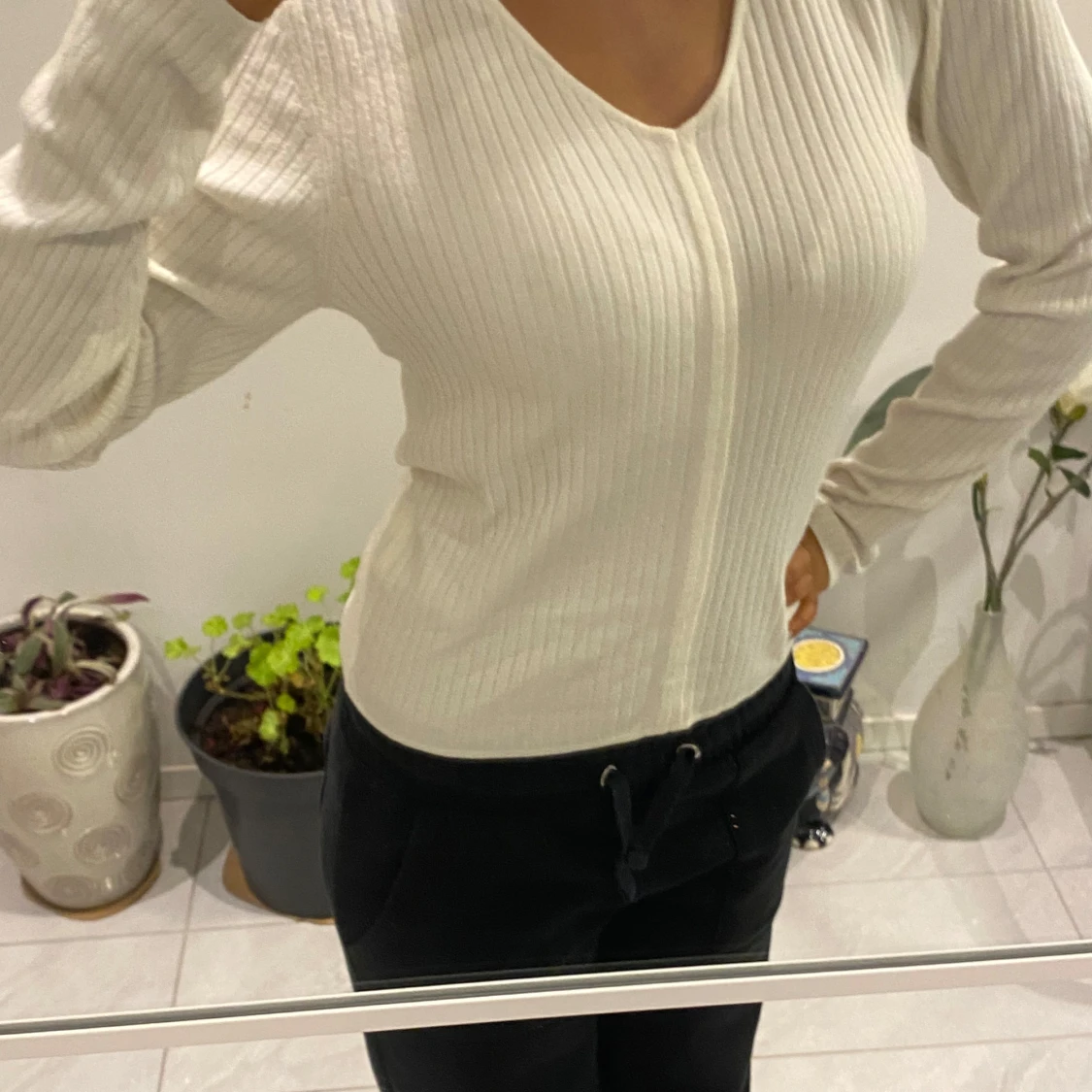 Vit ribbad tröja från Bershka