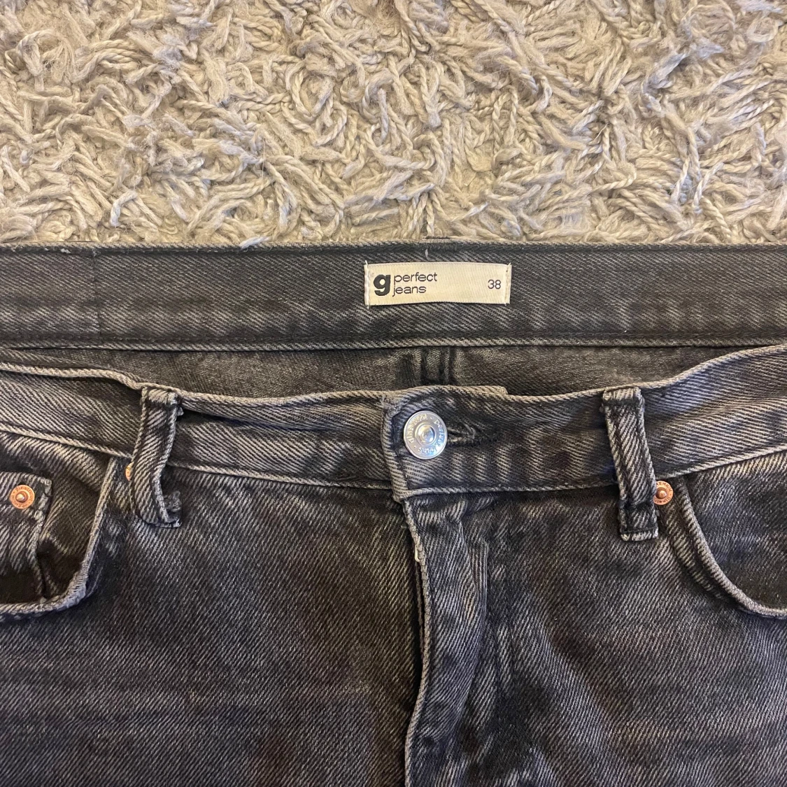 Svarta jeans från Gina Tricot - 91