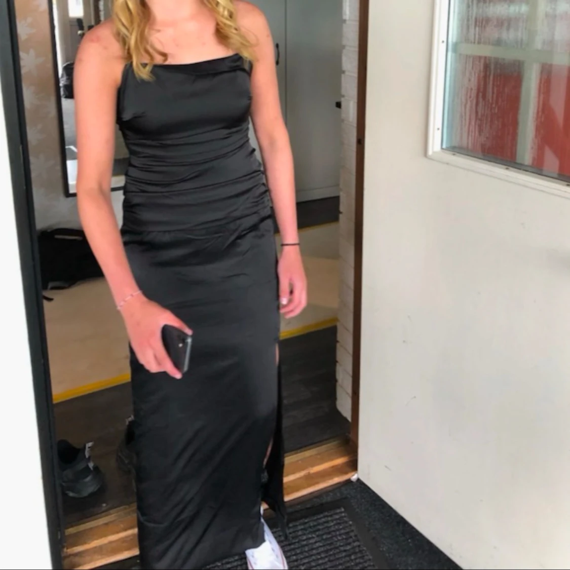 Svart långklänning/balkläning  - 90