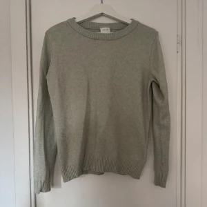 Fin stickad tröja - Knappast använd tröja! Jätte fin mint grön färg💕💕